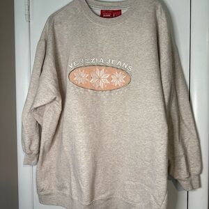 Venezia Jeans Women's Cream Crew Neck Sweater